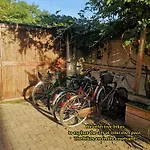 Apartment Bike House 141 *