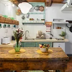 Bike House 141 *
