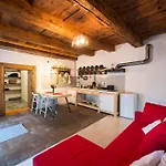 Bike House 141 아파트 브라쇼브