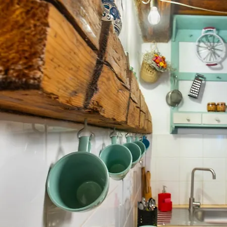 Bike House - 250-year-old Restored House In A Quiet Area * Brasov