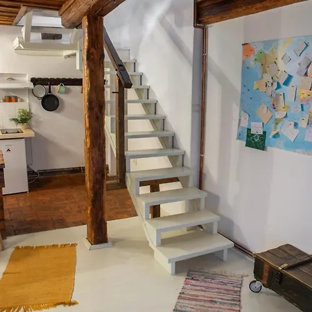 Bike House - 250-year-old Restored House In A Quiet Area *