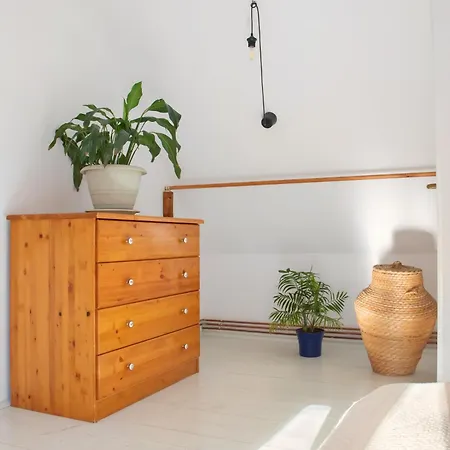 Bike House - 250-year-old Restored House In A Quiet Area * Brasov