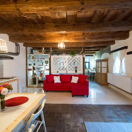 Bike House - 250-year-old Restored House In A Quiet Area *