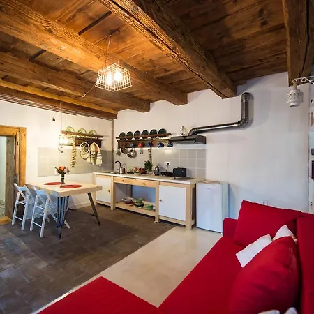 Bike House - 250-year-old Restored House In A Quiet Area